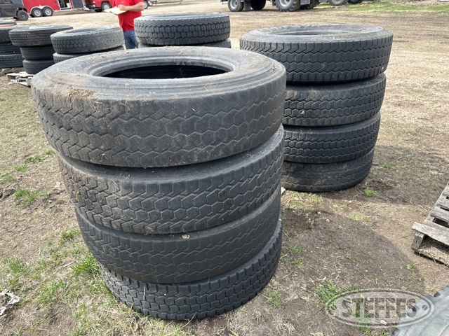 (8) 295/75R22.5 truck tires